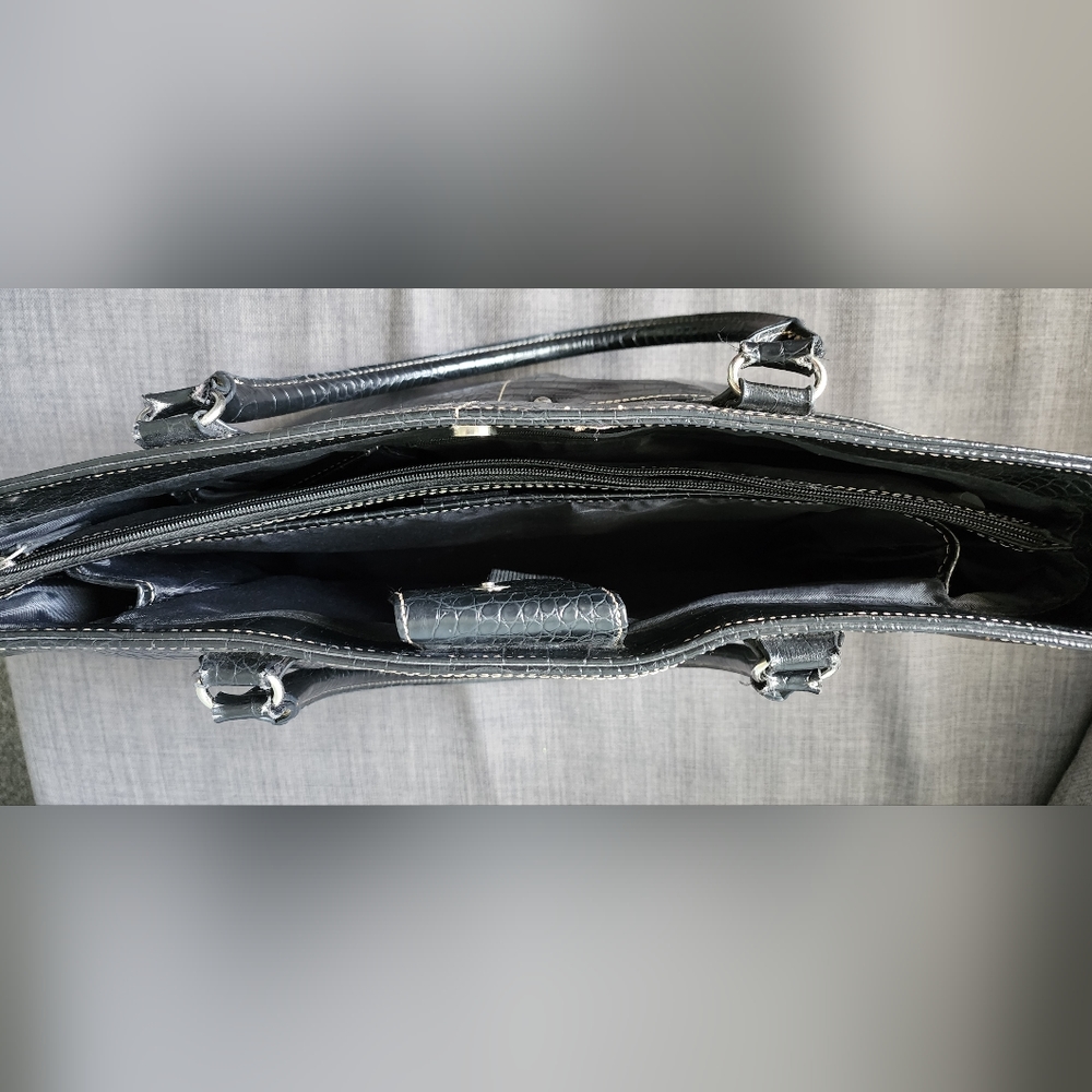 Computer Shoulder Bag - Picture 2 of 3